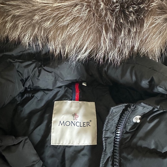 Moncler Kids Girls Puffer Jacket Coat, Black, Real Fur, Size 4 (104 cm) - Picture 8 of 9
